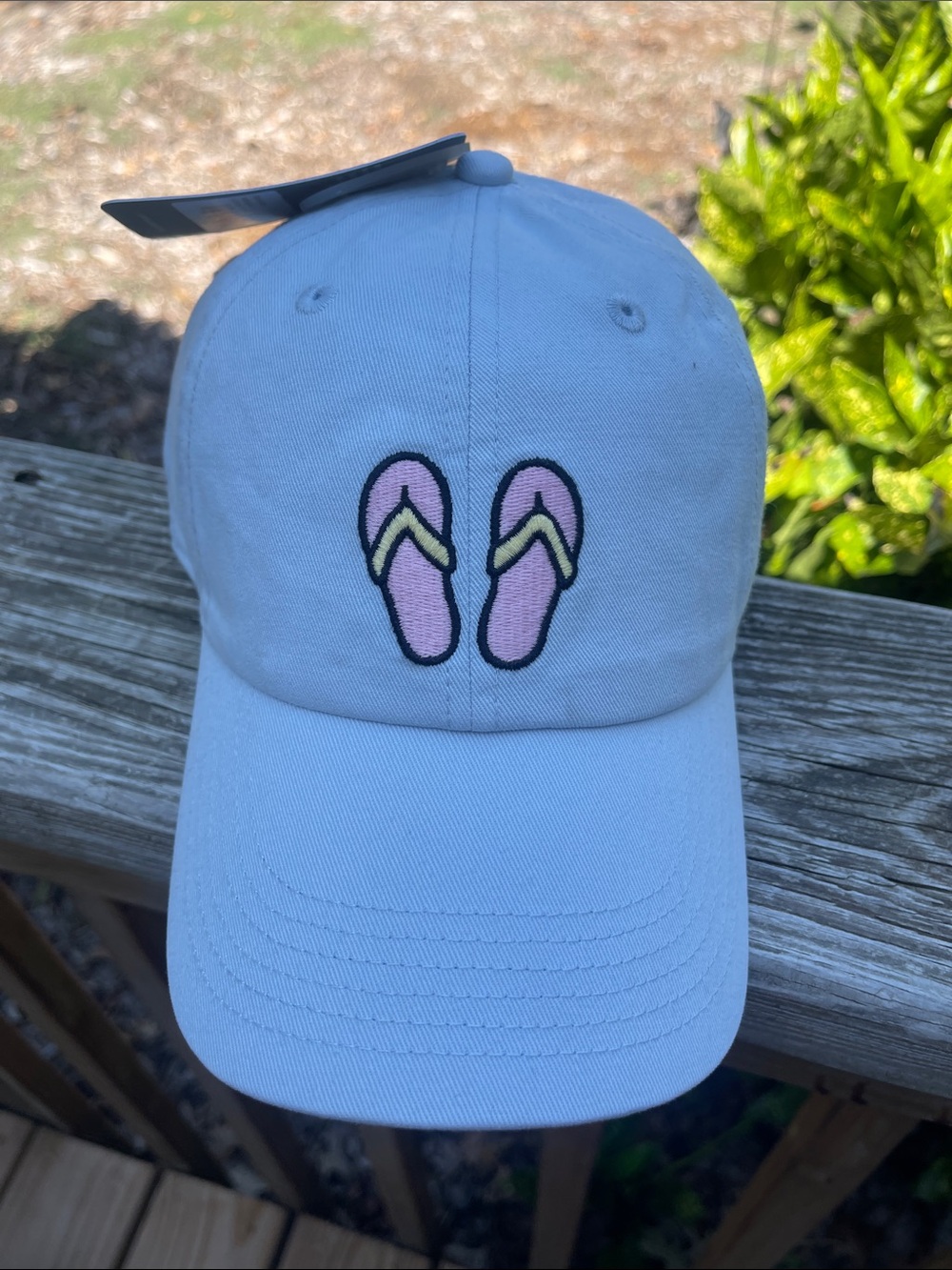 NWT Life is Good Flip Flops Chill Cap